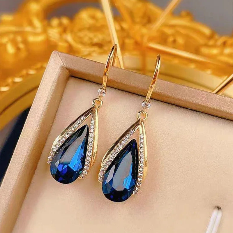 Boucles d’oreilles pendantes classiques bleues pour femme
