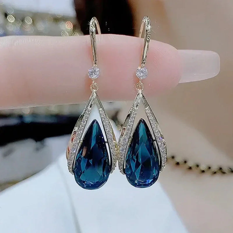 Boucles d’oreilles pendantes classiques bleues pour femme