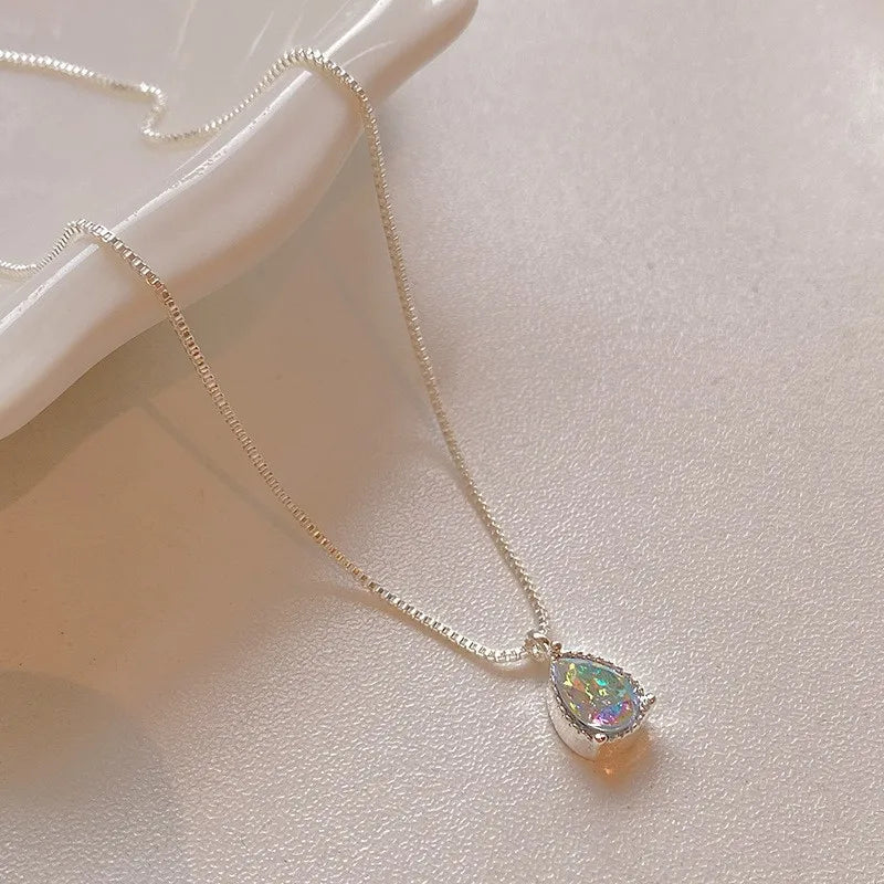 Sterling silver necklace with teardrop crystal pendant – minimalist elegance”